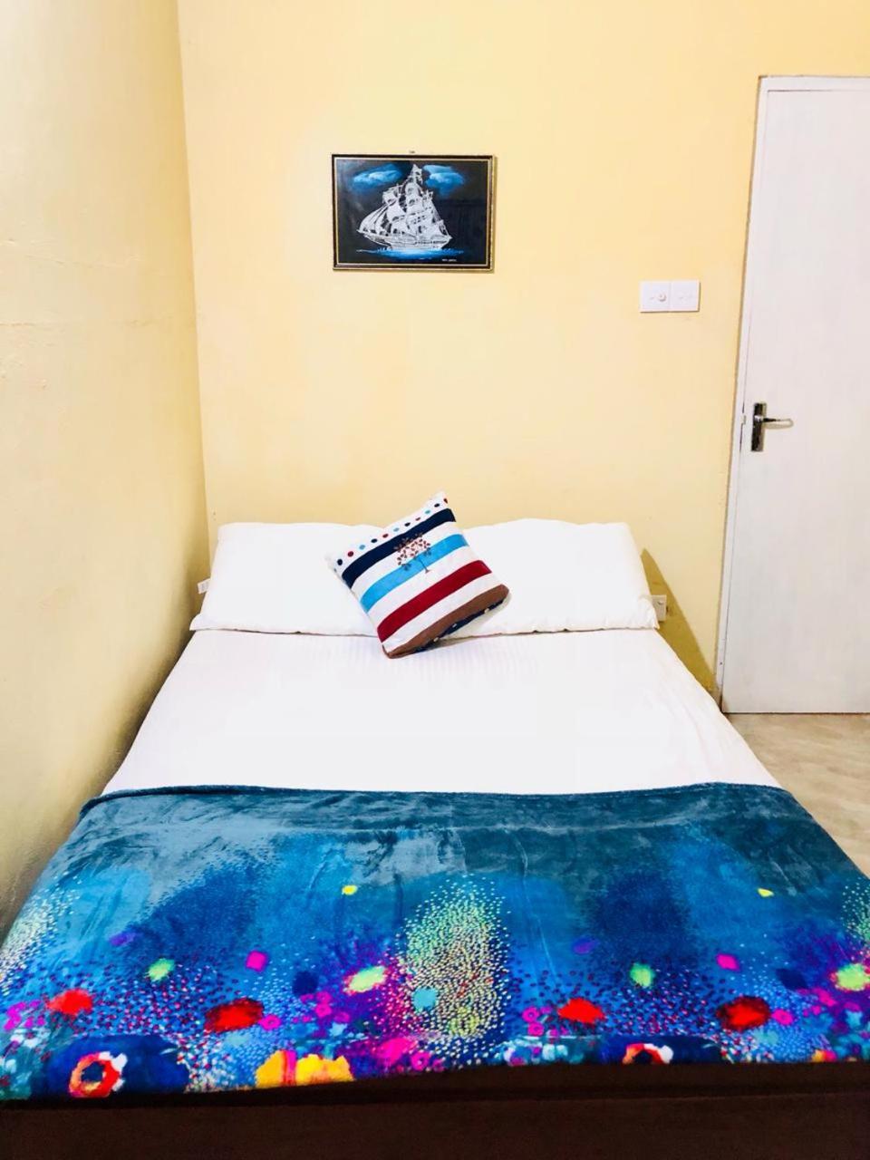 House Of Ahasna Bed & Breakfast Katunayaka Екстериор снимка